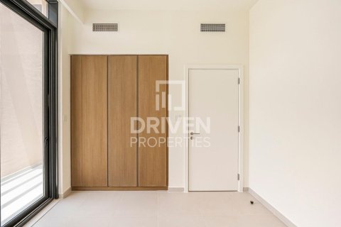 Villa in EMAAR South, Dubai South (Dubai World Central), Dubai 4 bedrooms, 231 sq.m. № 66526 - photo 13