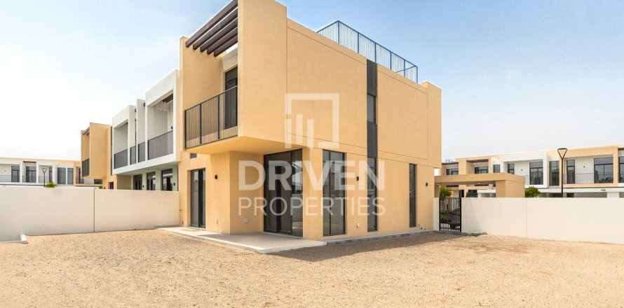 Villa in EMAAR South, Dubai South (Dubai World Central), Dubai 4 bedrooms, 231 sq.m. № 66526