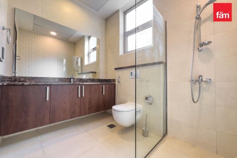 Villa in Al Furjan, Dubai 4 bedrooms, 619 sq.m. № 93420 - photo 28