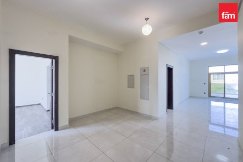 Villa in Al Furjan, Dubai 4 bedrooms, 619 sq.m. № 93420 - photo 23