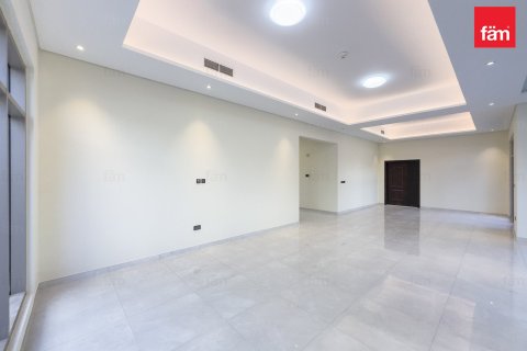 Villa in Al Furjan, Dubai 4 bedrooms, 619 sq.m. № 93420 - photo 11