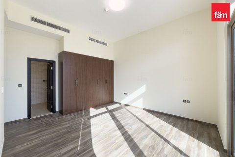 Villa in Al Furjan, Dubai 4 bedrooms, 619 sq.m. № 93420 - photo 2