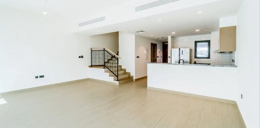 Adosado en Dubai, 3 dormitorios, 144 m², № 93427
