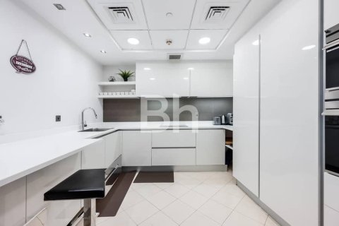 Apartment in Dubai Marina, Dubai 2 bedrooms, 154 sq.m. № 21442 - photo 6