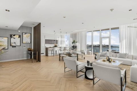 Снять в аренду квартиру в Пальме Джумейре, Дубай: 3 спальни, 222м², № 21441 - фото 1
