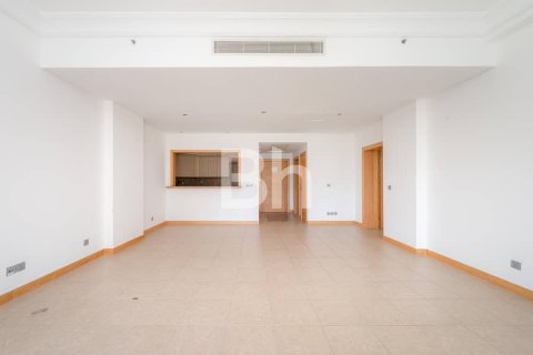 Снять в аренду квартиру в Пальме Джумейре, Дубай: 1 спальня, 106м², № 21439 - фото 3
