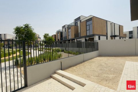 Townhouse in Dubai 4 bedrooms, 244.4 sq.m. № 53341 - photo 7