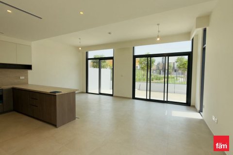 Townhouse in Dubai 4 bedrooms, 244.4 sq.m. № 53341 - photo 2