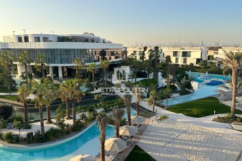 Townhouse in Al Barari, Dubai 4 bedrooms, 180 sq.m. № 74150 - photo 1