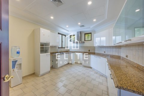Villa à Garden Homes, Palm Jumeirah, Dubai, 5 chambres, 657 m², № 139076 - photo 5