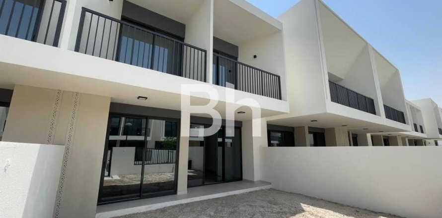Townhouse in Town Square, Dubai 3 bedrooms, 173 sq.m. № 57666