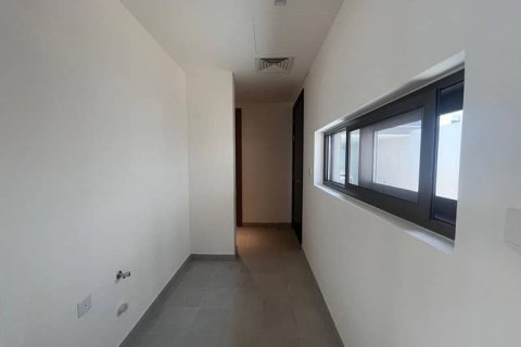 Villa in Al Furjan, Dubai 4 bedrooms, 602 sq.m. № 57667 - photo 18