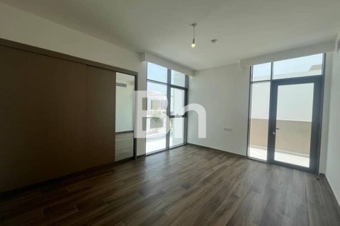 Villa in Al Furjan, Dubai 4 bedrooms, 602 sq.m. № 57667 - photo 5