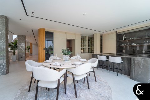 Купить виллу в Джумейра Гольф Эстейтс, Дубай: 5 спален, 672м², № 75464 - фото 14