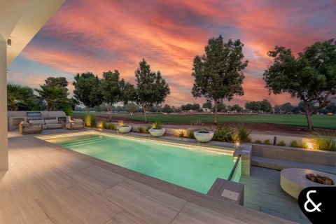 Купить виллу в Джумейра Гольф Эстейтс, Дубай: 5 спален, 672м², № 75464 - фото 4