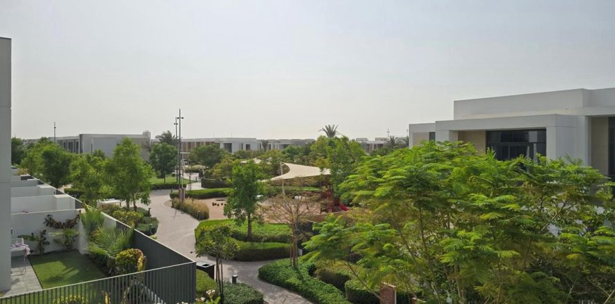 Townhouse in Dubai 4 bedrooms, 250 sq.m. № 48934