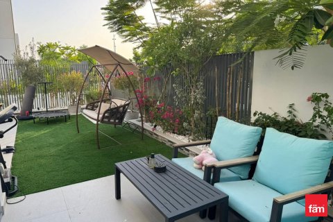 Townhouse in Dubai 4 bedrooms, 250 sq.m. № 48934 - photo 9