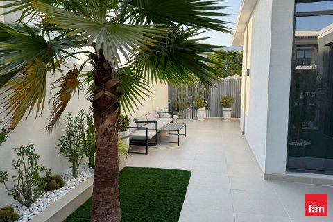 Townhouse in Dubai 4 bedrooms, 250 sq.m. № 48934 - photo 11