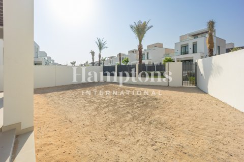 Villa en Arabian Ranches 3, Dubai, 4 dormitorios, 412.58222300 m², № 63344 - foto 10