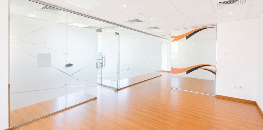 Bureau à Dubai, 81.7 m², № 134837
