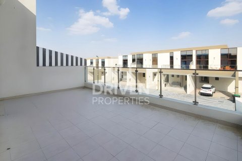 Villa in District 11, Mohammed Bin Rashid City, Dubai 4 bedrooms, 553.89 sq.m. № 142888 - photo 2