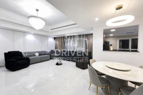 Квартира в Джумейра Лейк Тауэрс, Дубай, 2 спальни, 183.76м², № 142898