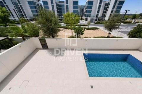 Villa à District One, Mohammed Bin Rashid City, Dubai, 4 chambres, 697.98 m², № 138660