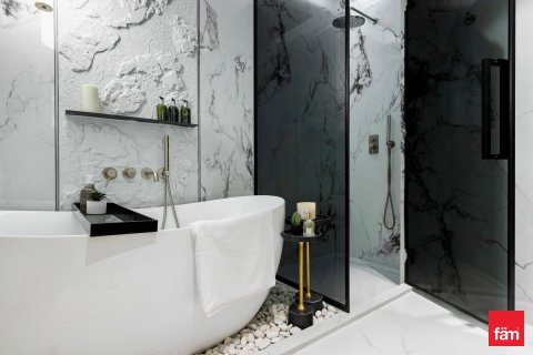 Apartment in Dubai 3 bedrooms, 190 sq.m. № 85875 - photo 15