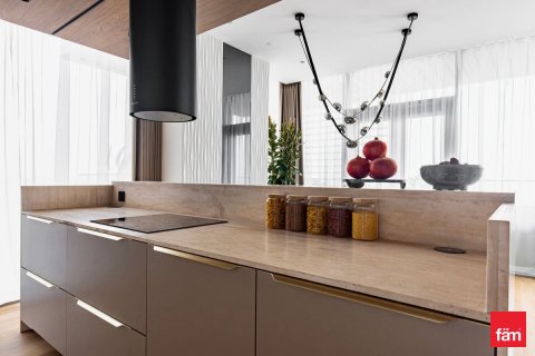 Apartment in Dubai 3 bedrooms, 190 sq.m. № 85875 - photo 7