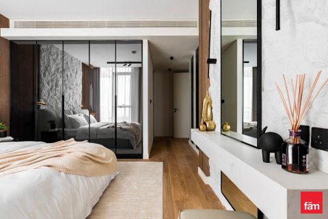 Apartment in Dubai 3 bedrooms, 190 sq.m. № 85875 - photo 12