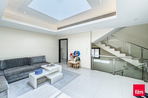 Villa in Meydan, Dubai 4 bedrooms, 219.3 sq.m. № 85877 - photo 24