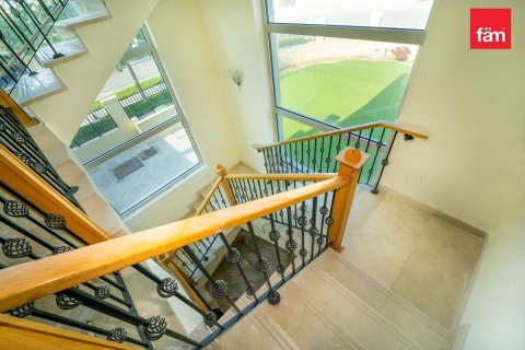 Villa en Dubai, 4 dormitorios, 782.3 m², № 85865 - foto 11