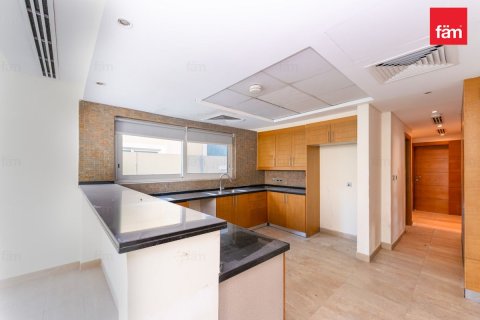 Villa en Dubai, 4 dormitorios, 782.3 m², № 85865 - foto 8