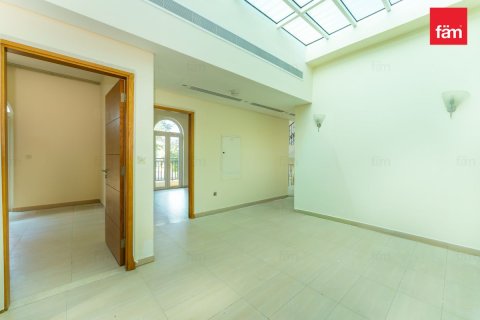 Villa en Dubai, 4 dormitorios, 782.3 m², № 85865 - foto 12
