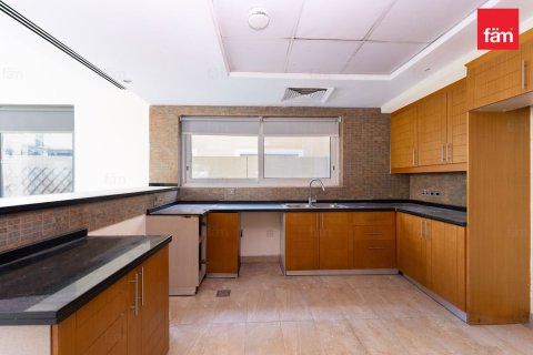 Villa en Dubai, 4 dormitorios, 782.3 m², № 85865 - foto 9