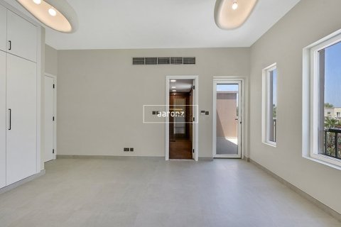 Villa in The Springs, Dubai 3 bedrooms, 243 sq.m. № 49742 - photo 5