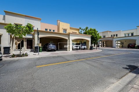 Villa in The Springs, Dubai 3 bedrooms, 243 sq.m. № 49742 - photo 1