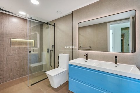 Villa in The Springs, Dubai 3 bedrooms, 243 sq.m. № 49742 - photo 15