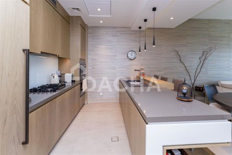 Apartment in Palm Jumeirah, Dubai 2 bedrooms, 137.2 sq.m. № 6938 - photo 8