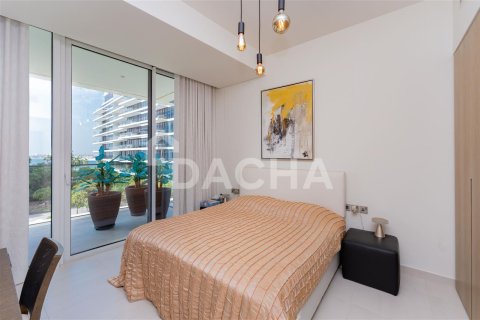 Apartment in Palm Jumeirah, Dubai 2 bedrooms, 137.2 sq.m. № 6938 - photo 11