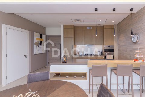 Apartment in Palm Jumeirah, Dubai 2 bedrooms, 137.2 sq.m. № 6938 - photo 4