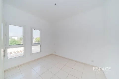 Villa en Springs 14, The Springs, Dubai, 3 dormitorios, 209 m², № 62013 - foto 12