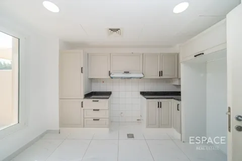 Villa en Springs 14, The Springs, Dubai, 3 dormitorios, 209 m², № 62013 - foto 4