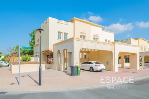 Villa en The Springs, Dubai, 3 dormitorios, 209 m², № 62011 - foto 2