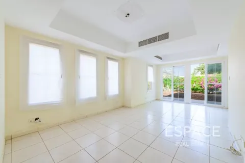 Villa en The Springs, Dubai, 3 dormitorios, 209 m², № 62011 - foto 3