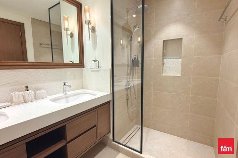 Apartment in Dubai Harbour, Dubai 2 bedrooms, 109 sq.m. № 114483 - photo 17