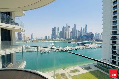 Apartment in Dubai Harbour, Dubai 2 bedrooms, 109 sq.m. № 114483 - photo 2
