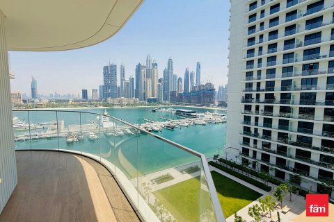 Apartment in Dubai Harbour, Dubai 2 bedrooms, 109 sq.m. № 114483 - photo 1