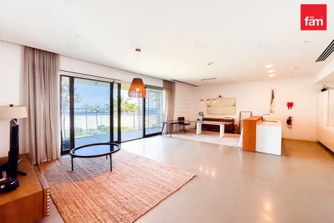 Apartment in Dubai 1 bedroom, 111.9 sq.m. № 114481 - photo 3