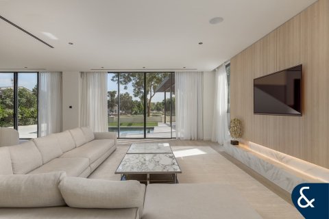 Villa en Jumeirah Golf Estates, Dubai, 5 dormitorios, 527 m², № 98614 - foto 11